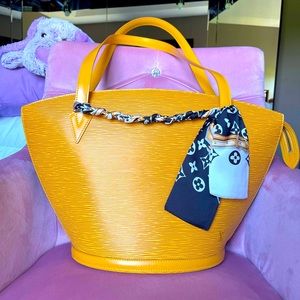 LV Epi Leather Authentic